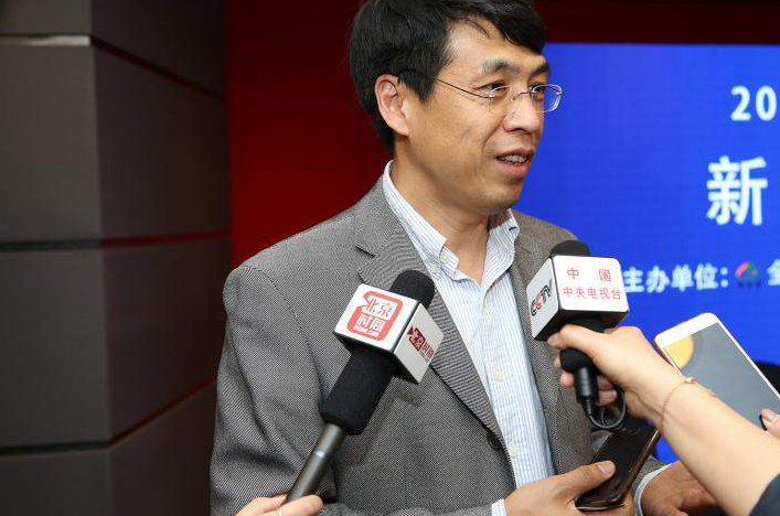 “科技教程：怎样安装新的硬盘?双硬盘连接方法片文字详解”