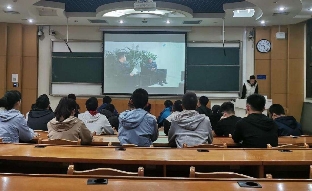 “科技教程：内存采用率多少是正常的”