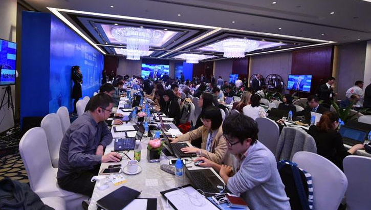 “科技教程：2016余额宝理财通收益针对:理财通和余额宝哪家好”